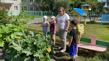 Уходит тихо лето... Уходит тихо лето.