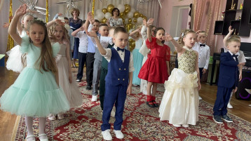 Выпускной бал Выпускной бал.